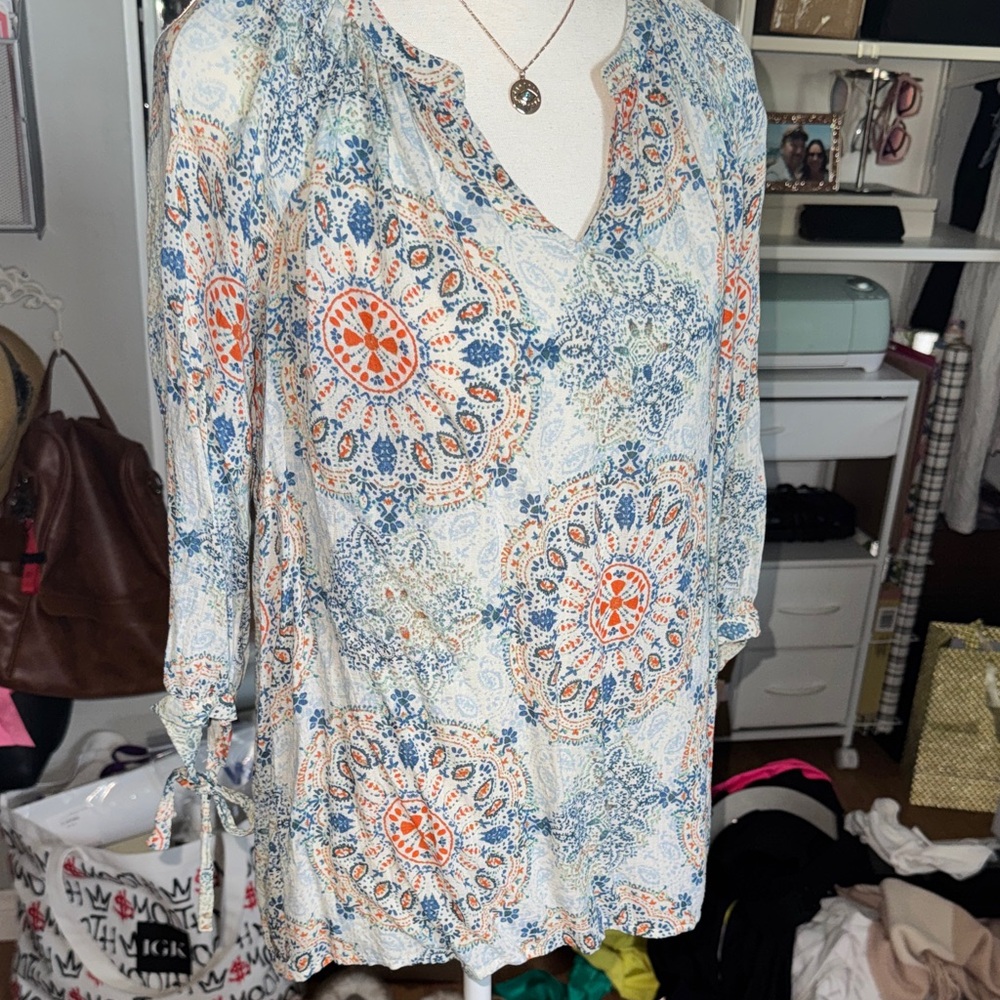 Floral Patterned Spring Summer Top - Picture 5 of 5